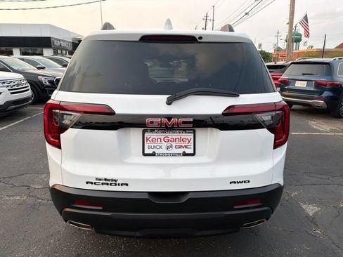 Certified 2023 GMC Acadia SLT w/ Elevation Edition AWD/4WD image 5