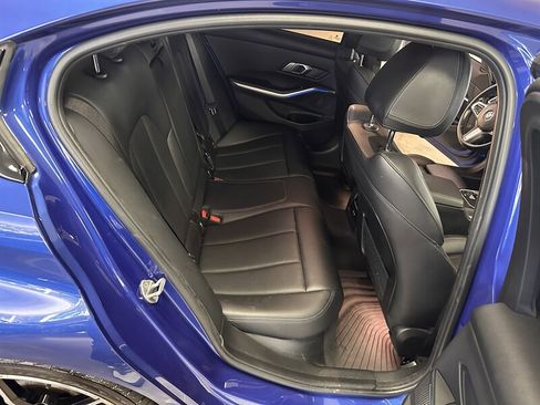 Used 2022 BMW 330i Sedan w/ M Sport Package image 31