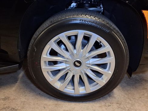 Used 2026 Cadillac Escalade 4WD image 5