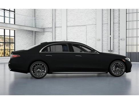 New 2026 Mercedes-Benz S 580 4MATIC Sedan image 17