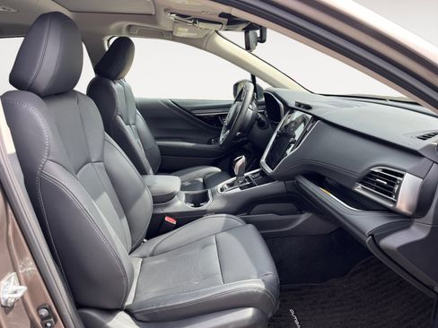 Used 2024 Subaru Outback Limited image 18