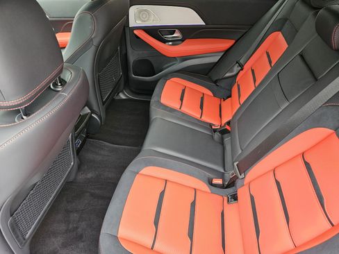 Certified 2025 Mercedes-Benz GLE 53 AMG 4MATIC image 30