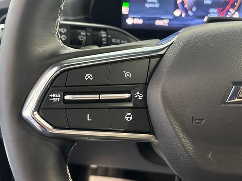 Used 2024 Chevrolet Traverse LT w/ Enhanced Driving Package AWD/4WD image 9