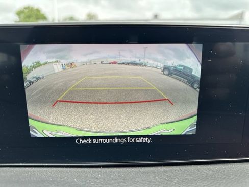 Used 2025 MAZDA MAZDA3 s FWD image 24