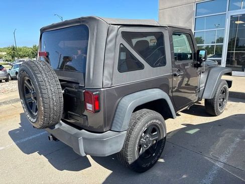 Used 2016 Jeep Wrangler Sport AWD/4WD image 2