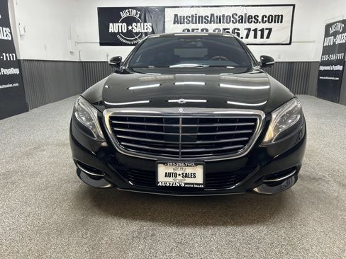 Used 2016 Mercedes-Benz S 550 4MATIC Sedan w/ Premium Package image 2