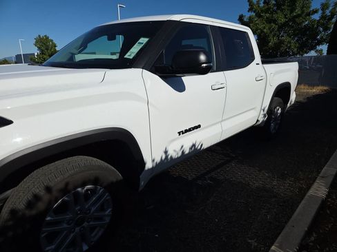 Used 2024 Toyota Tundra SR5 w/ SR5 Premium Package AWD/4WD image 2