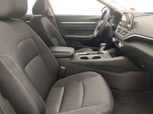 Used 2022 Nissan Altima 2.5 SV FWD image 21
