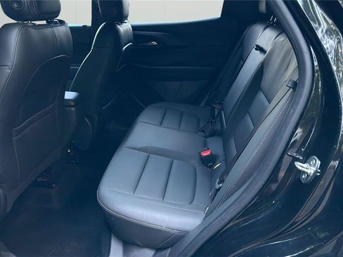 Used 2023 Chevrolet TrailBlazer ACTIV FWD image 11
