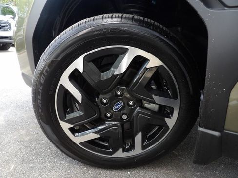 Certified 2025 Subaru Forester Limited AWD/4WD image 31