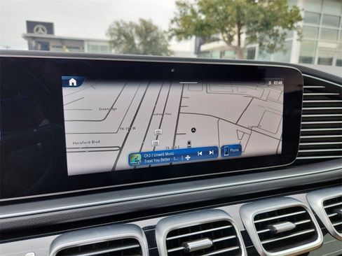 Used 2024 Mercedes-Benz GLS 580 4MATIC image 19