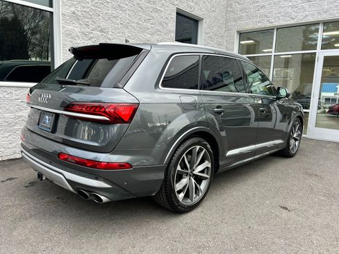 Used 2021 Audi SQ7 Premium Plus w/ Driver Assistance Package image 10