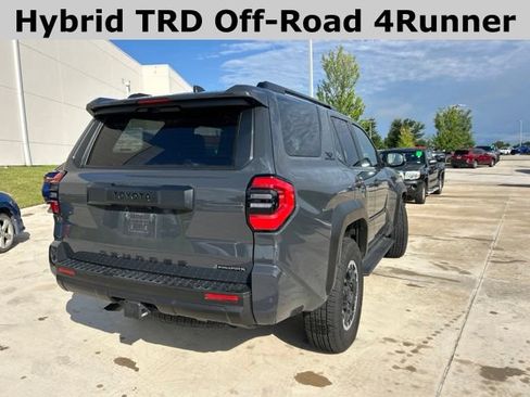 Used 2025 Toyota 4Runner TRD Off-Road AWD/4WD image 3