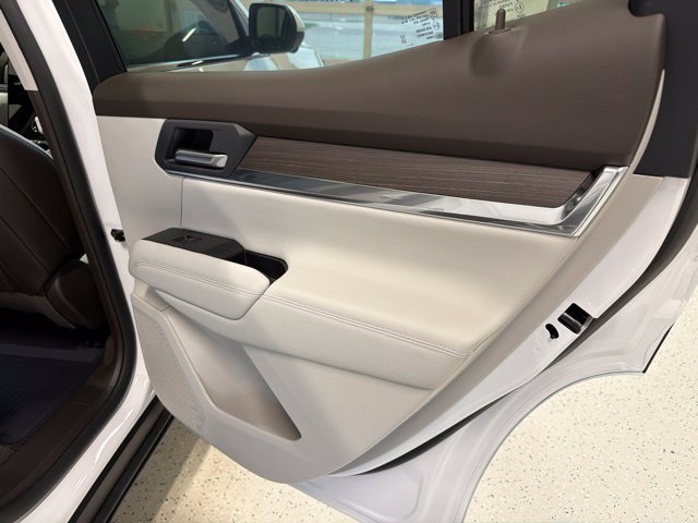 New 2027 GMC Terrain Denali w/ LPO, Floor Liner Package AWD/4WD image 36