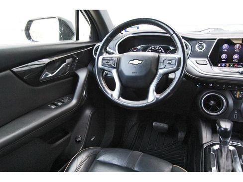 Used 2019 Chevrolet Blazer Premier w/ Sun and Wheels Package FWD image 8