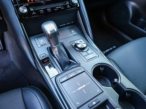 Used 2025 Lexus IS 300 image 12