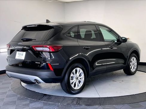 Used 2025 Ford Escape Active AWD/4WD image 7