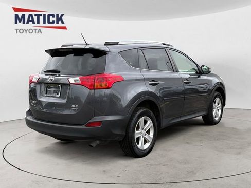 Used 2013 Toyota RAV4 XLE AWD/4WD image 7
