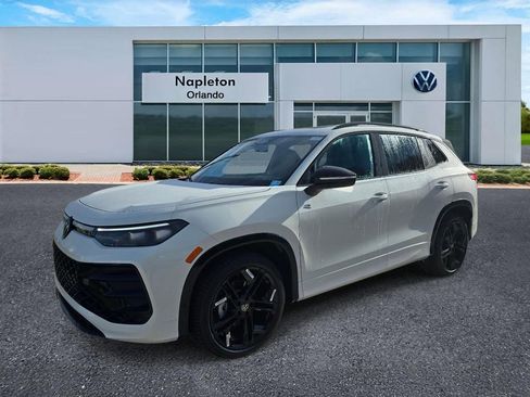 New 2026 Volkswagen Tiguan SE R-Line FWD image 1