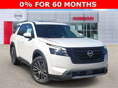New 2025 Nissan Pathfinder SL w/ SL Premium Package