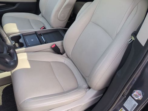Used 2025 Honda Odyssey EX-L image 16