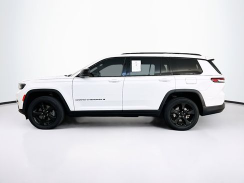Used 2023 Jeep Grand Cherokee L Laredo AWD/4WD image 4