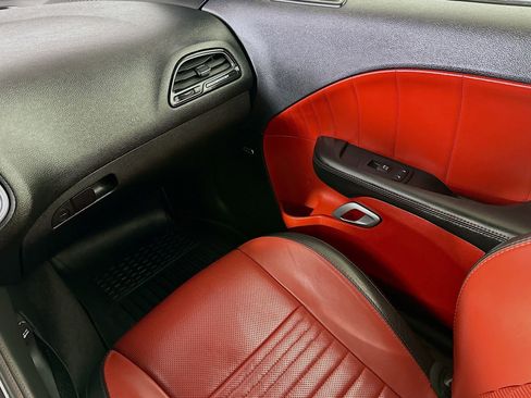 Used 2016 Dodge Challenger R/T Plus image 21