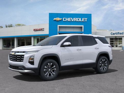 New 2025 Chevrolet Equinox LT w/ Safety and Technology Package image 2