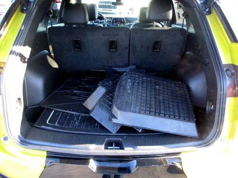 Used 2022 Chevrolet Blazer RS w/ Enhanced Convenience Package image 22