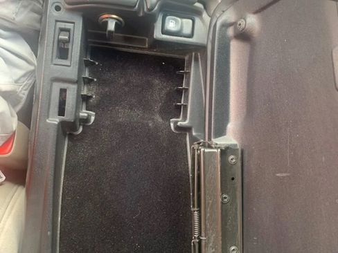 Used 1998 Chevrolet Corvette Convertible 2D image 36