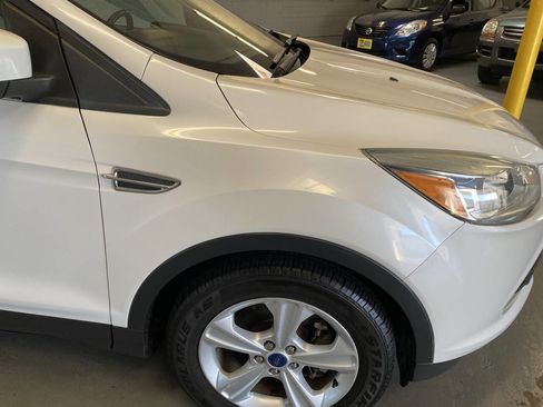 Used 2016 Ford Escape SE w/ SE Leather Comfort Package image 20