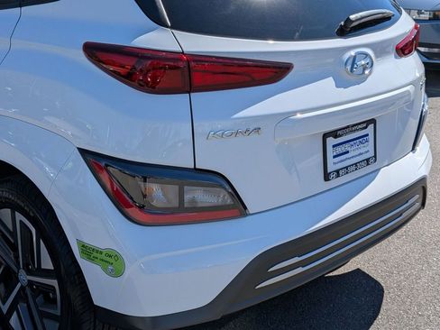 Certified 2023 Hyundai Kona SE w/ Cargo Package image 11