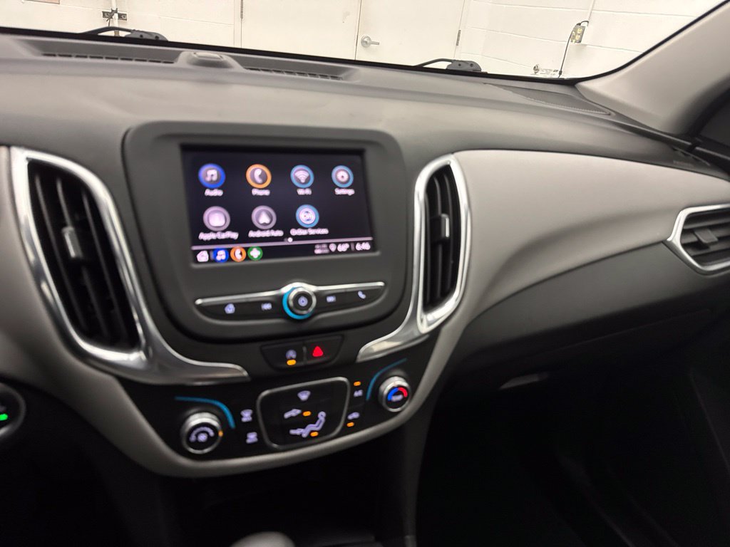 Used 2022 Chevrolet Equinox LS AWD/4WD image 16
