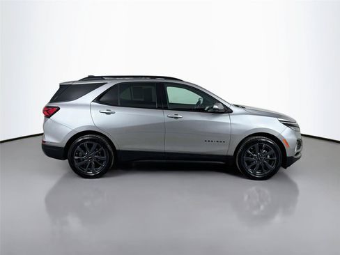 Used 2024 Chevrolet Equinox RS FWD image 10
