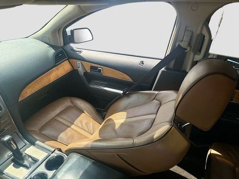 Used 2015 Lincoln MKX AWD w/ Equipment Group 102A image 24