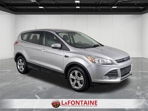 Used 2016 Ford Escape SE image 7