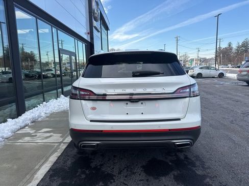 Used 2023 Lincoln Nautilus Reserve w/ Equipment Group 201A image 4