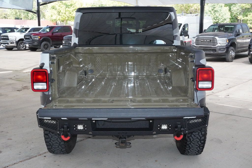 Used 2025 Jeep Gladiator Sport AWD/4WD image 29