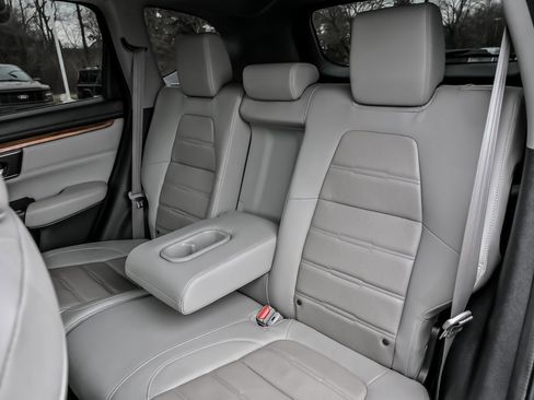 Used 2019 Honda CR-V Touring image 16