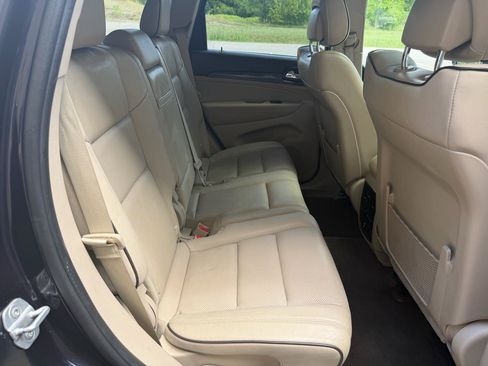 Used 2011 Jeep Grand Cherokee Overland AWD/4WD image 30
