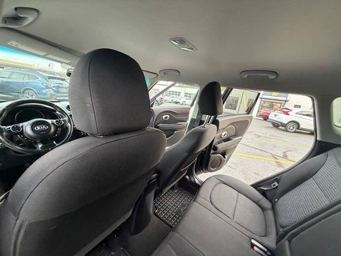 Used 2016 Kia Soul + w/ Audio Package FWD image 14
