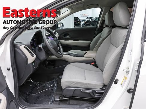 Used 2022 Honda HR-V LX image 13
