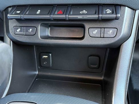 Used 2017 Chevrolet Colorado Z71 image 22