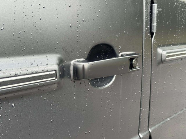 New 2027 Mercedes-Benz G 580 e image 37