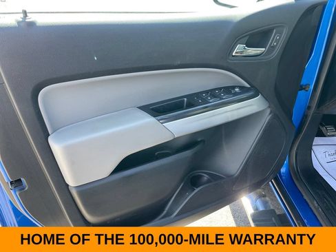 Used 2018 Chevrolet Colorado LT w/ Luxury Package, Chrome AWD/4WD image 12