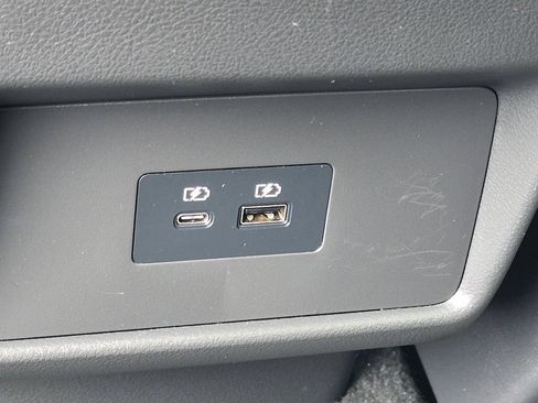 Used 2023 Nissan Rogue SV w/ SV Premium B Package FWD image 25