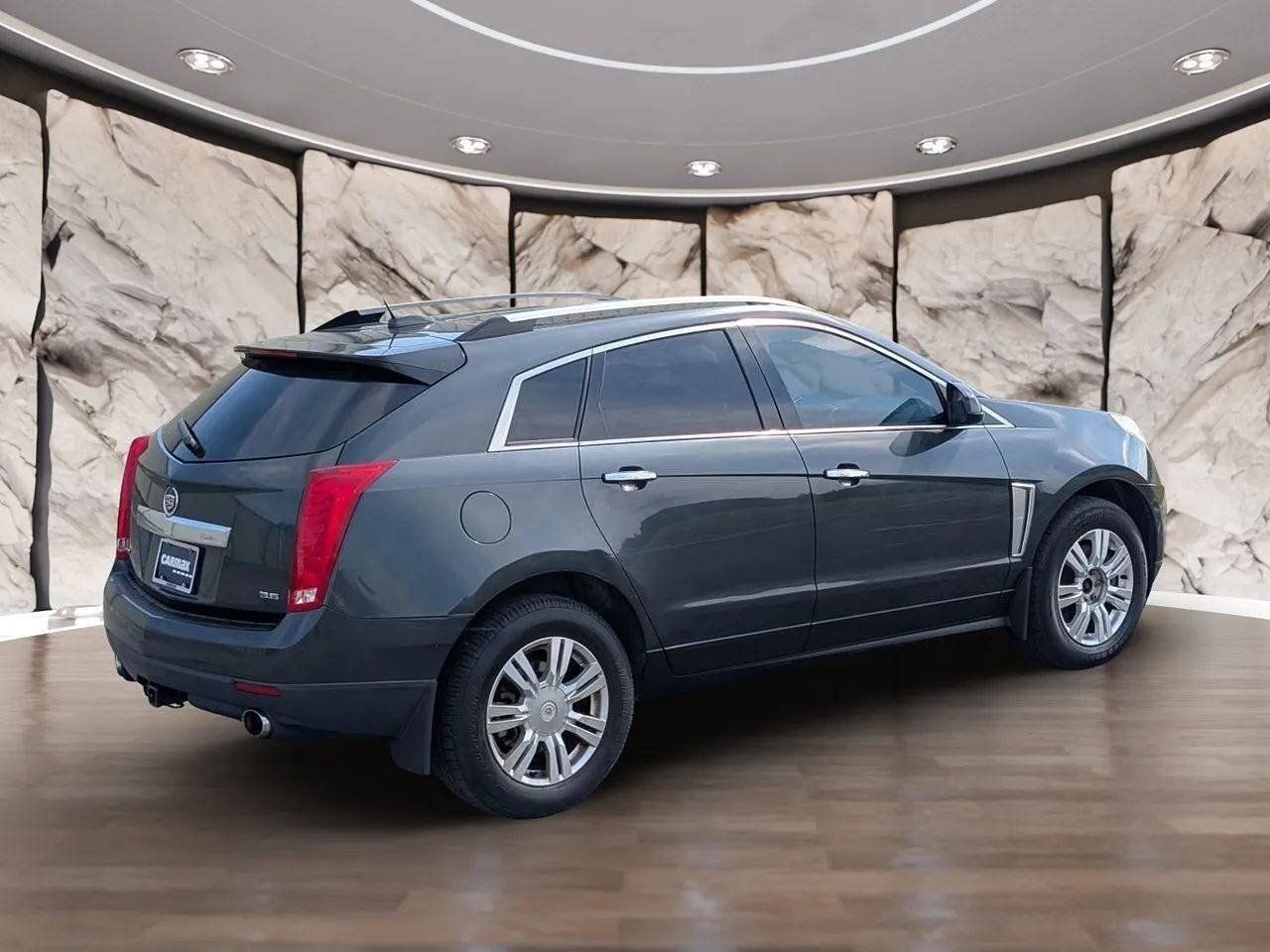 Used 2015 Cadillac SRX Luxury w/ Driver Awareness Package FWD image 13