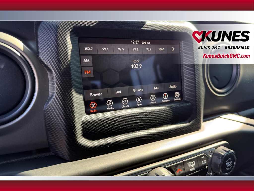 Used 2022 Jeep Gladiator Sport AWD/4WD image 26