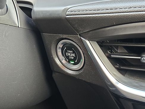 Used 2024 Buick Encore GX Sport Touring FWD image 19