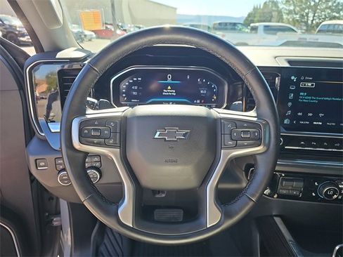 Used 2024 Chevrolet Silverado 1500 LT Trail Boss w/ LT Trail Boss Premium Package image 19